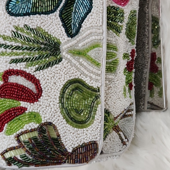 🔹️Made In India Viral Beaded Raddish  Turnip vegetable Handcrafted shoulder bag - Picture 2 of 9
